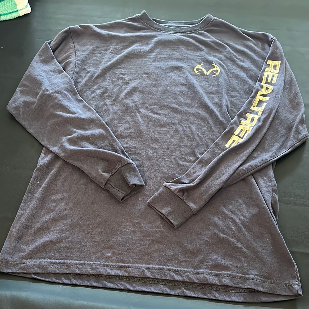 Realtree Men's Charcoal Long Sleeve Tee with Tan Logo